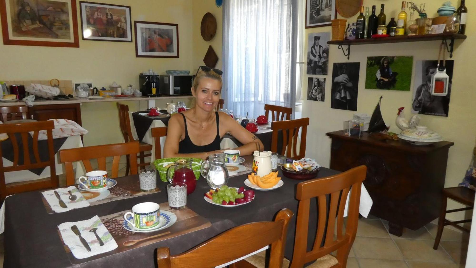 B&B Oliena Dış mekan fotoğraf