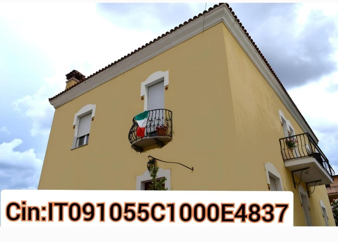 B&B Oliena Dış mekan fotoğraf