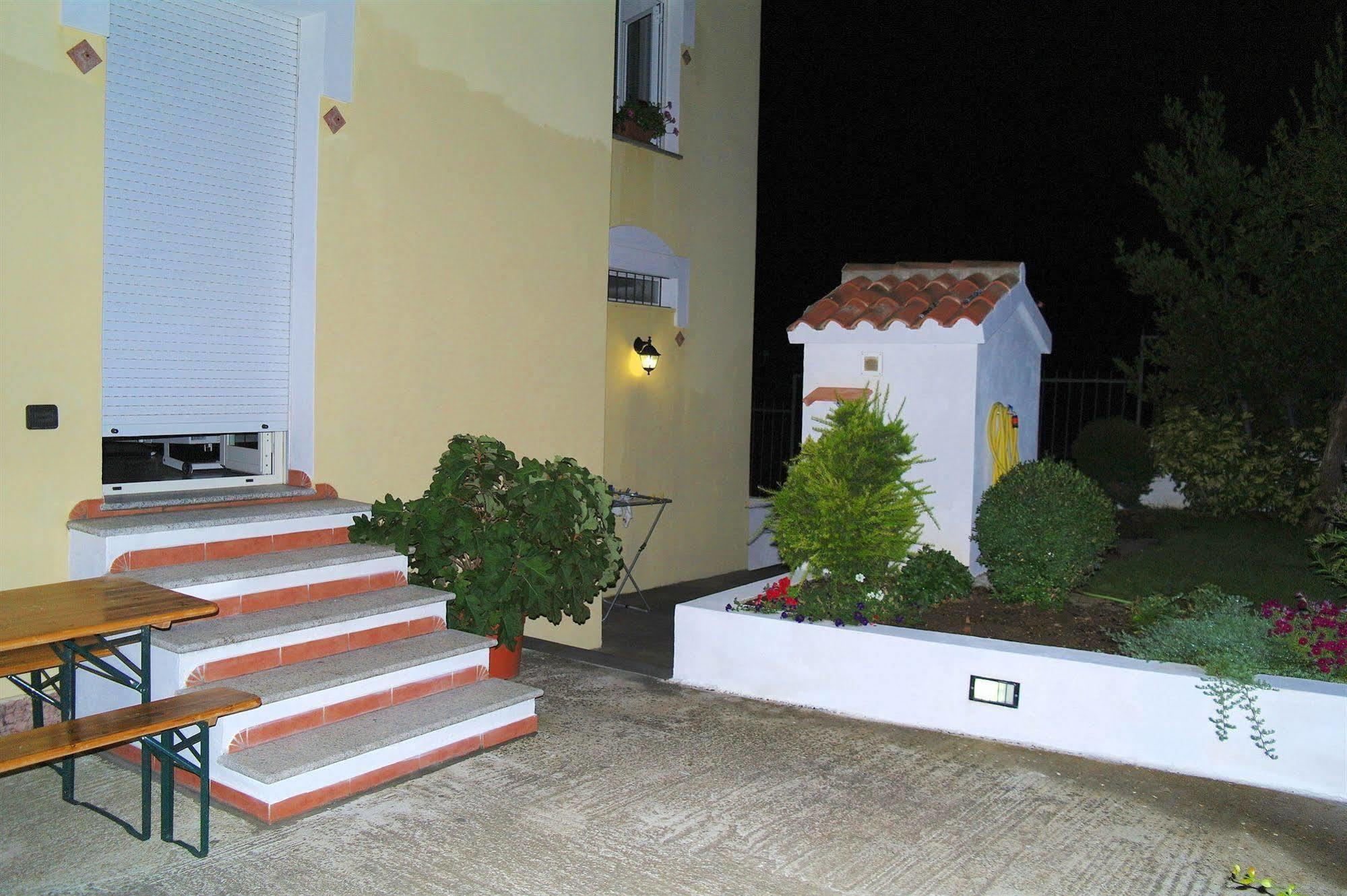 B&B Oliena Dış mekan fotoğraf
